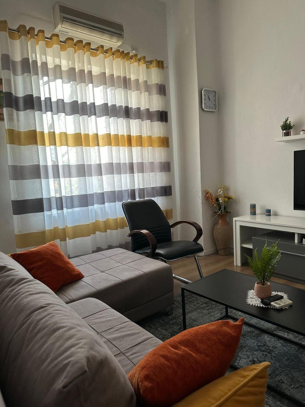 Kelly'S Cozy Hideaway - Central Tirana Exterior foto