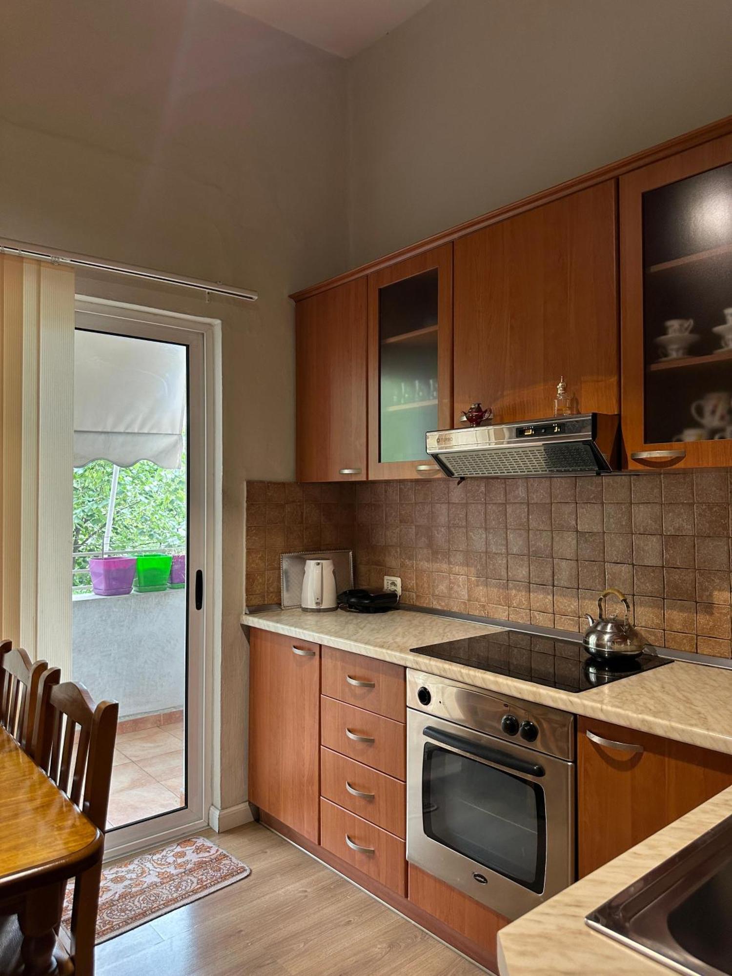 Kelly'S Cozy Hideaway - Central Tirana Exterior foto
