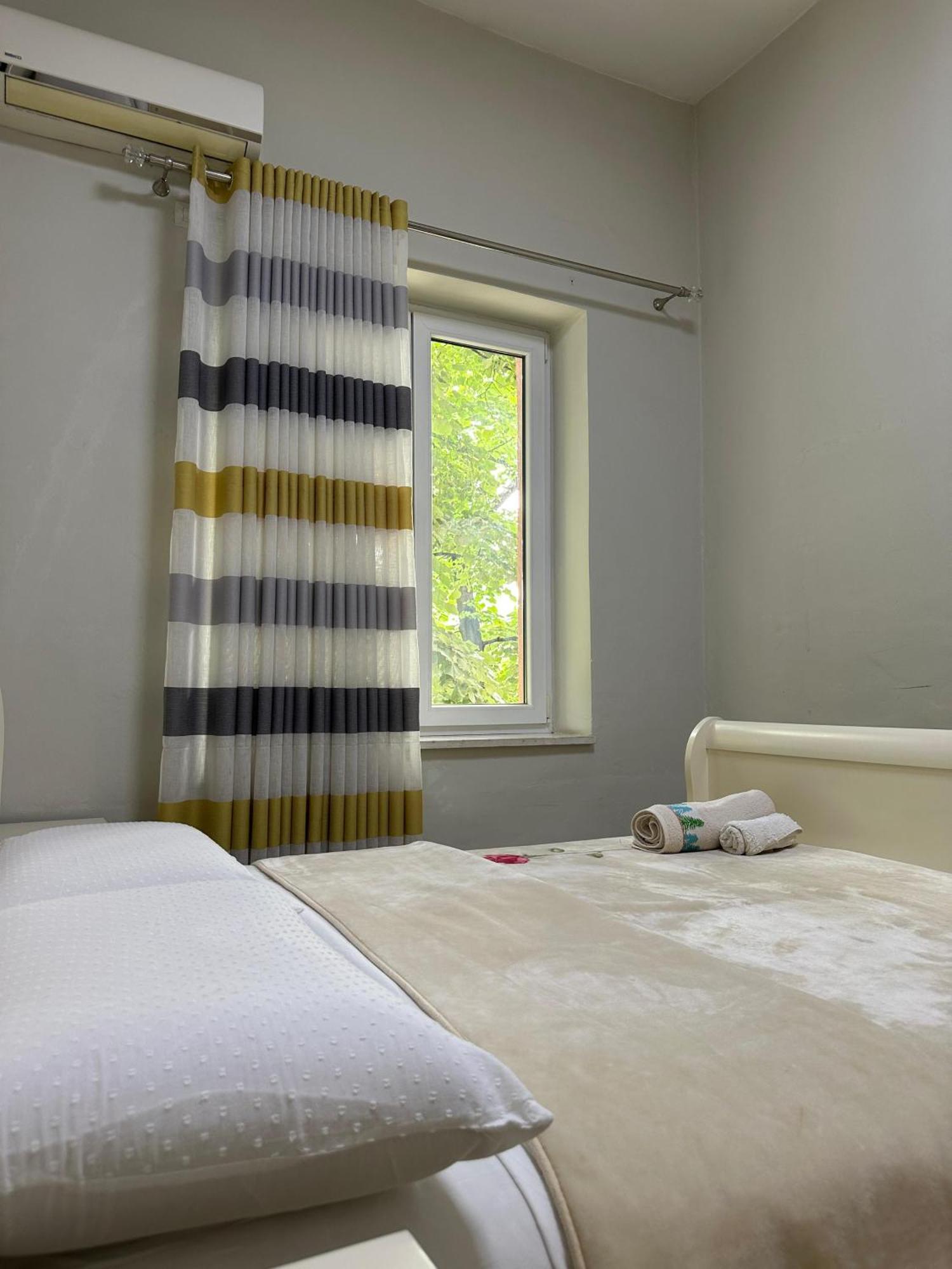 Kelly'S Cozy Hideaway - Central Tirana Exterior foto
